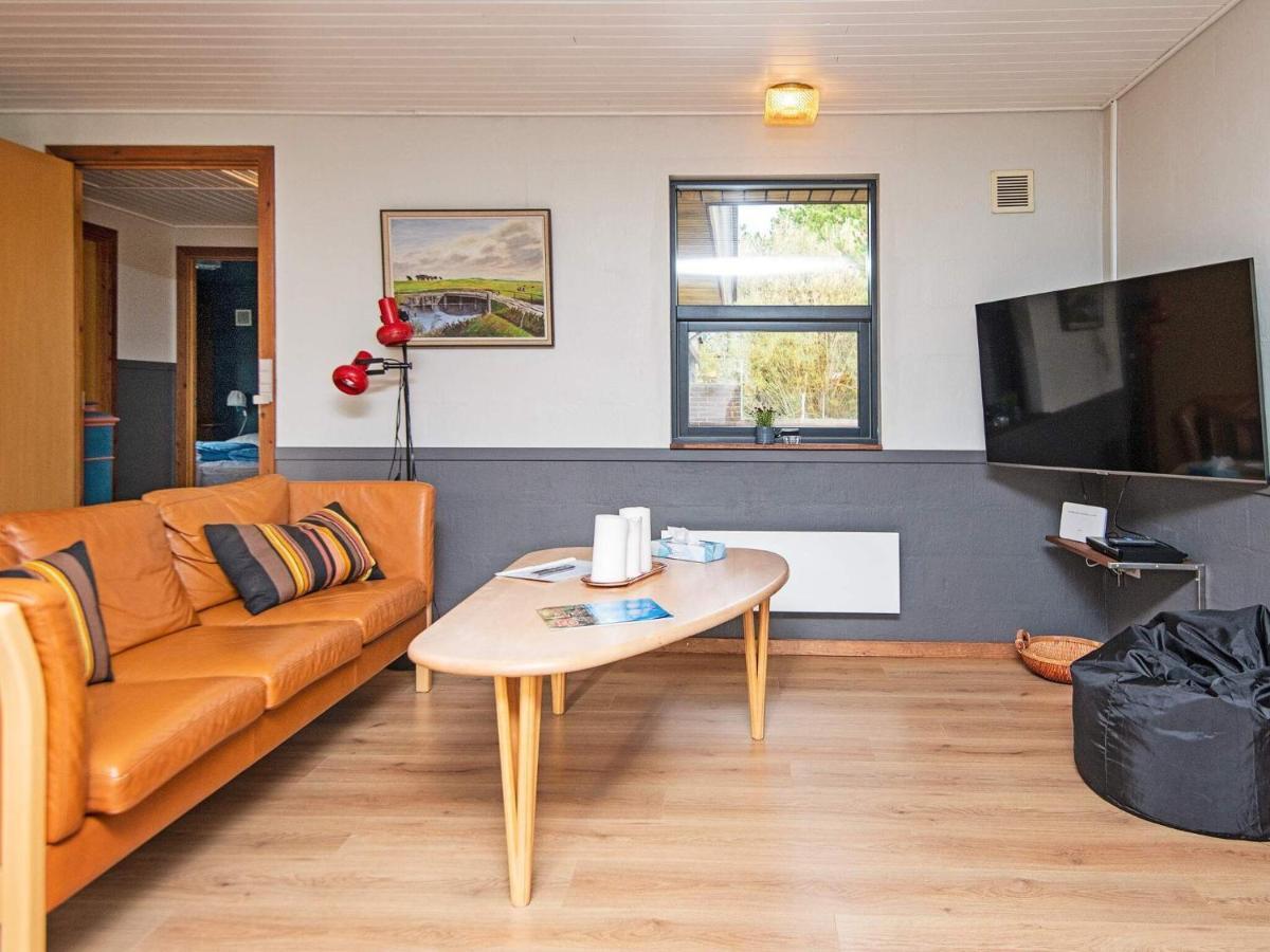 8 Person Holiday Home In R M Lakolk Zewnętrze zdjęcie